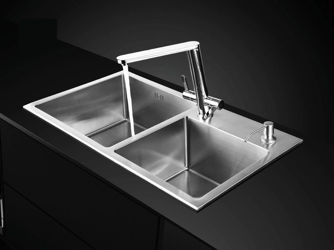 韜略建材批發商，廚房水龍頭,單把手水龍頭,雙把手水龍頭,拉伸噴頭,節水水龍頭,觸摸式水龍頭,不銹鋼水龍頭,廚房設備,水龍頭，C09，廚房設備